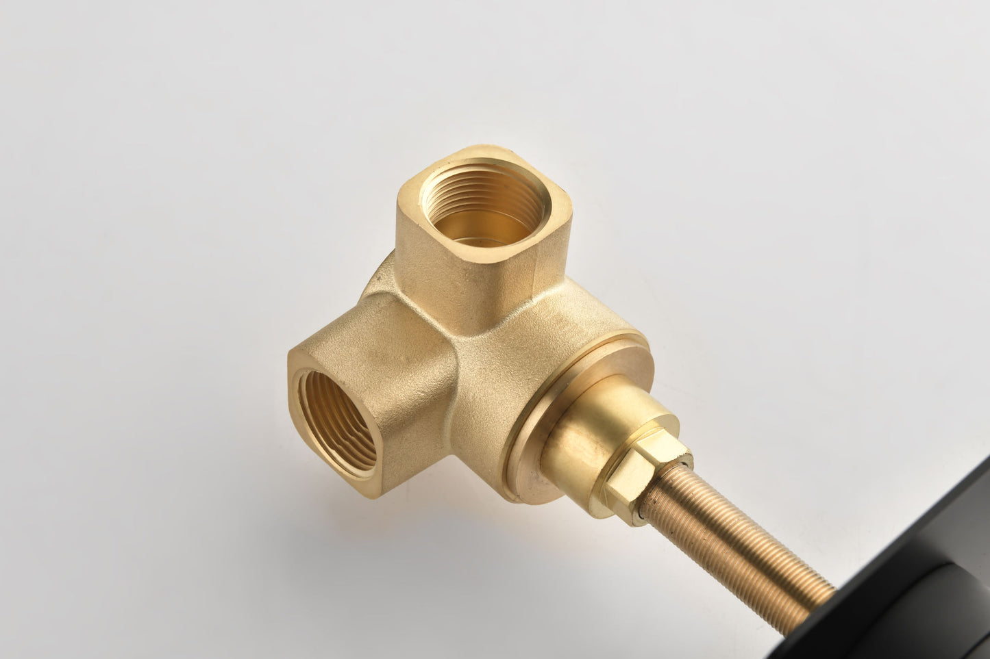 Master Shower Volume Control
Adjustable brass handle valve body, 1 piece
