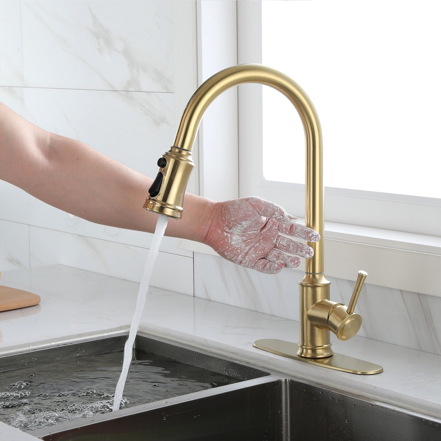 Touch Kitchen Faucet with Pull Down Sprayer,Single Handle High Arc  Pull out Kitchen Faucet,Single Level Stainless Steel Kitchen Sink Faucets with Pull down Sprayer