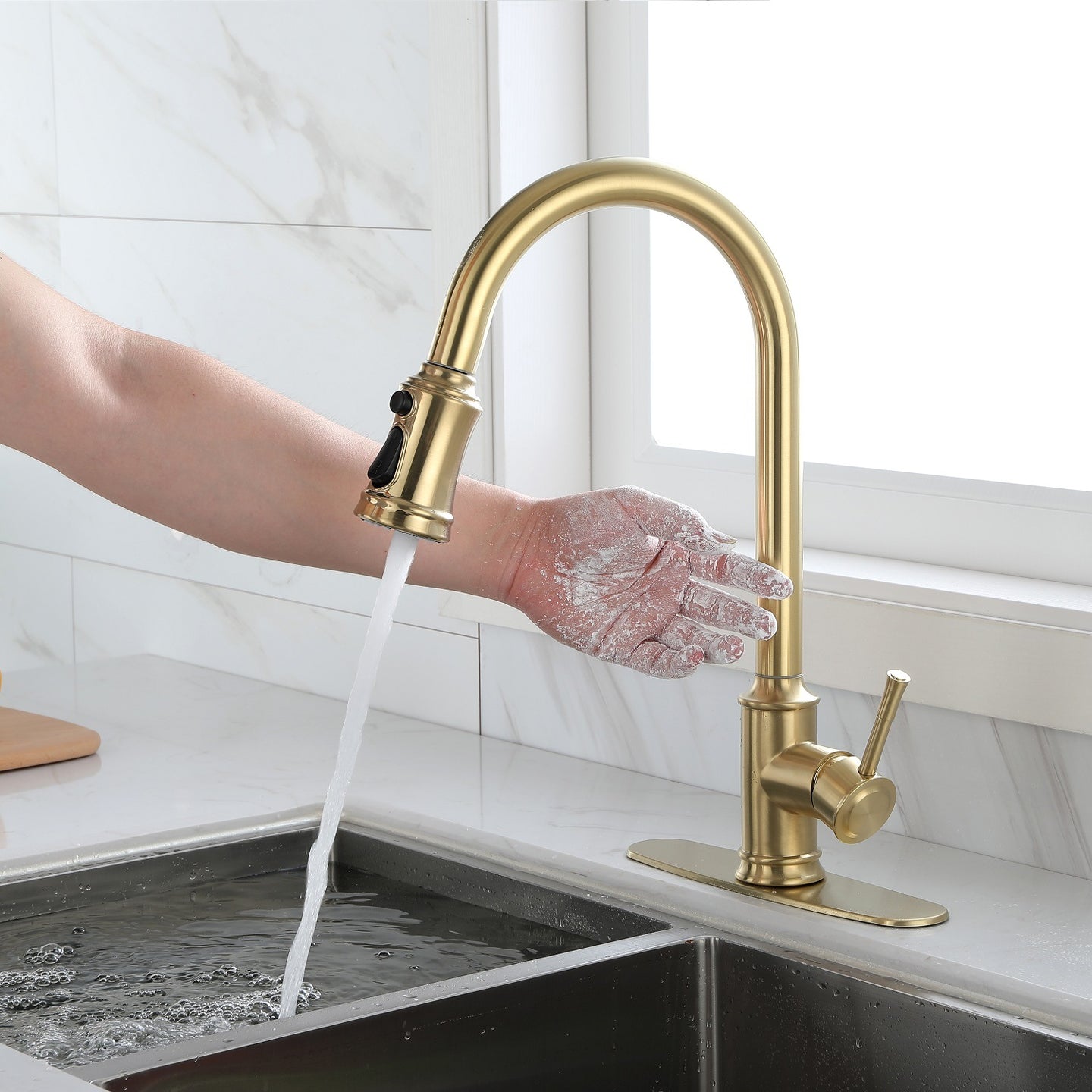 Touch Kitchen Faucet with Pull Down Sprayer,Single Handle High Arc  Pull out Kitchen Faucet,Single Level Stainless Steel Kitchen Sink Faucets with Pull down Sprayer