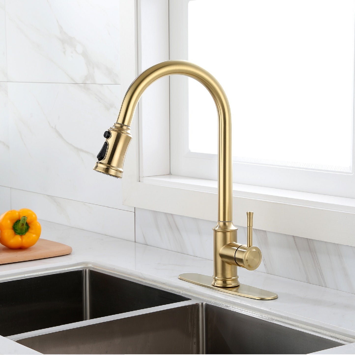 Touch Kitchen Faucet with Pull Down Sprayer,Single Handle High Arc  Pull out Kitchen Faucet,Single Level Stainless Steel Kitchen Sink Faucets with Pull down Sprayer
